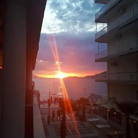 Διαμέρισμα Seaside Family Λουτράκι