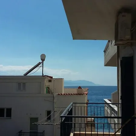 Seaside Family Λουτράκι