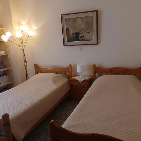 Seaside Family * Λουτράκι